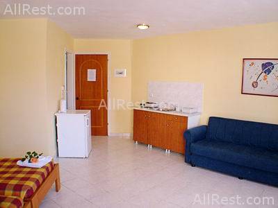 Karras Hotel 7
